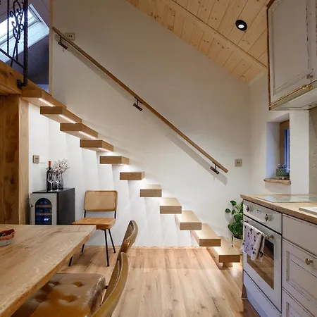 Granary - With Pool, Sauna & Jacuzzi Вилла Доленьске-Топлице