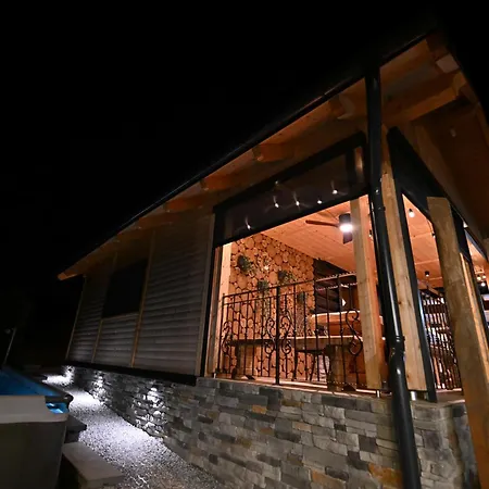 Granary - With Pool, Sauna & Jacuzzi *