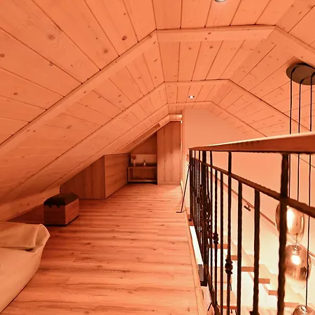 Вилла Granary - With Pool, Sauna & Jacuzzi Доленьске-Топлице