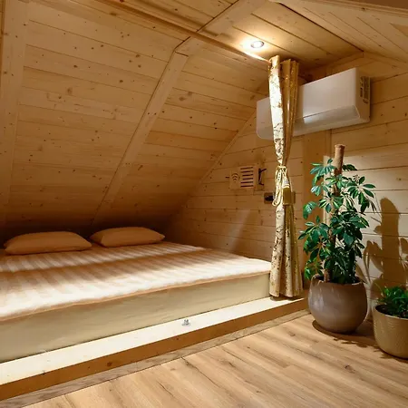 Вилла Granary - With Pool, Sauna & Jacuzzi Доленьске-Топлице
